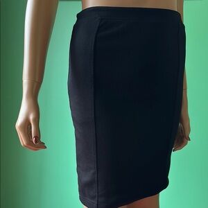🤍🤍EUC Forever 21 Black Pencil Skirt🤍🤍